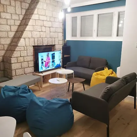 Grande Maison Confort Avec Exterieur Centre Сasa de vacaciones